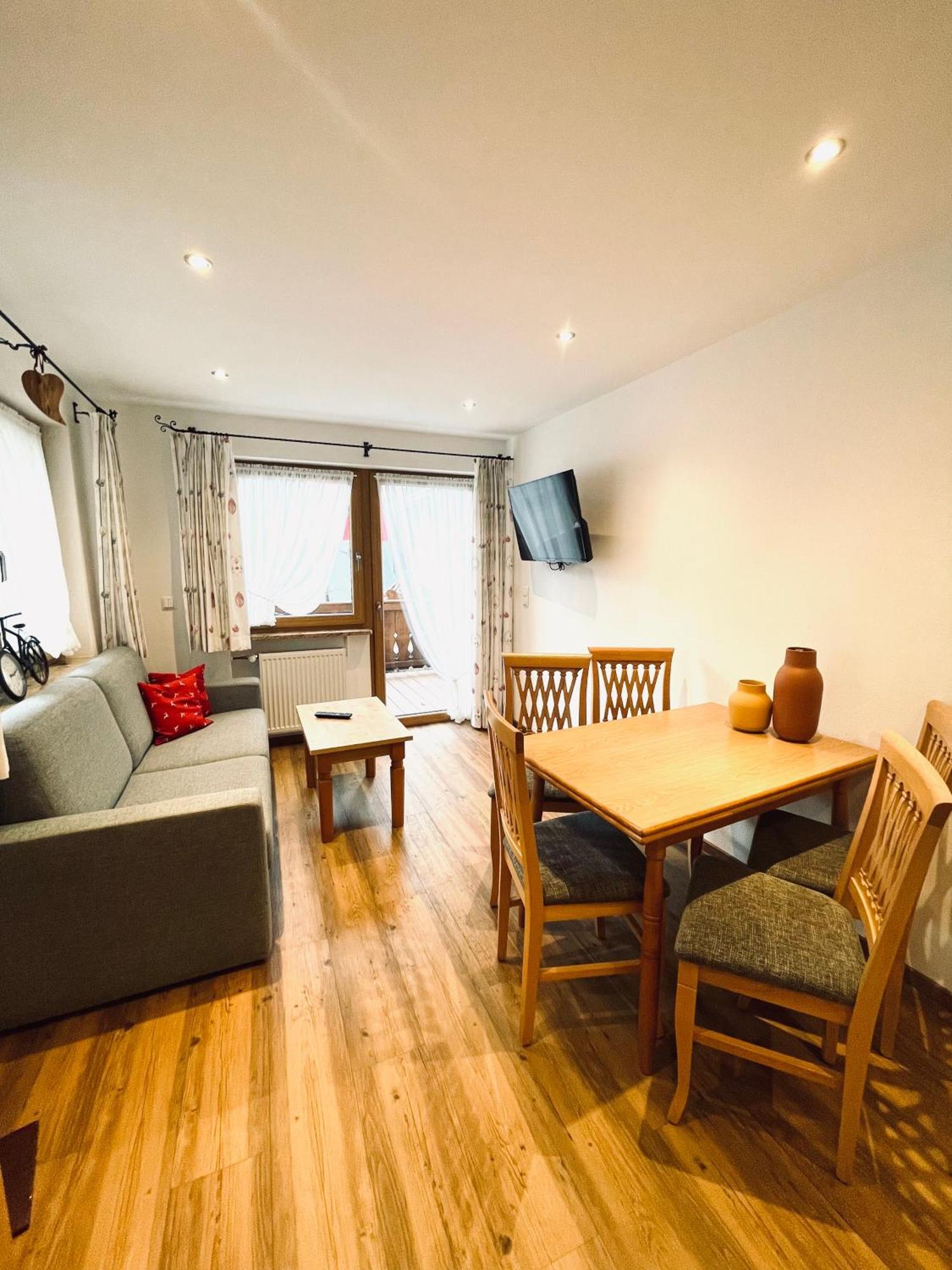 4-star Apartment Terrace,1639556555:JPEG