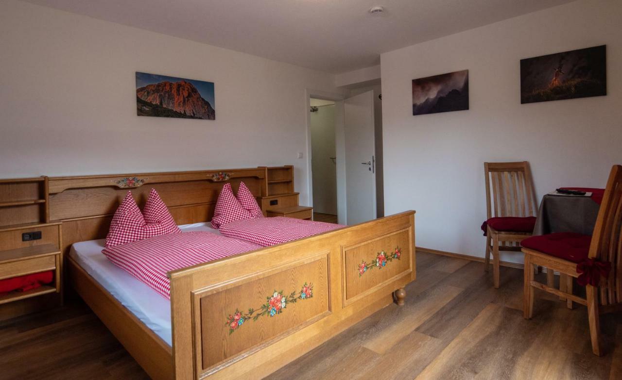 Large Double Room,854810807:JPEG